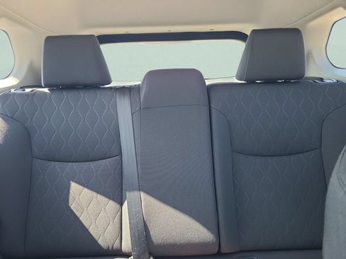 Certified 2023 Toyota Corolla Cross LE FWD image 10
