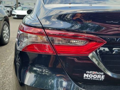Used 2022 Toyota Camry LE FWD image 34