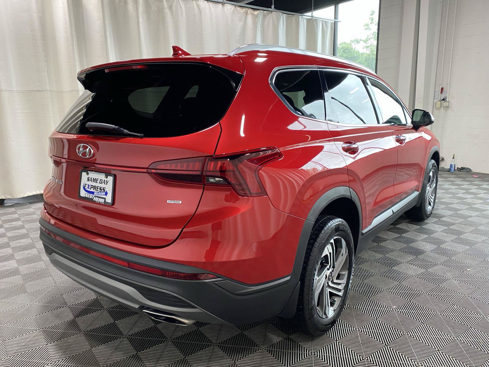 Used 2023 Hyundai Santa Fe SEL w/ Cargo Package AWD/4WD image 9