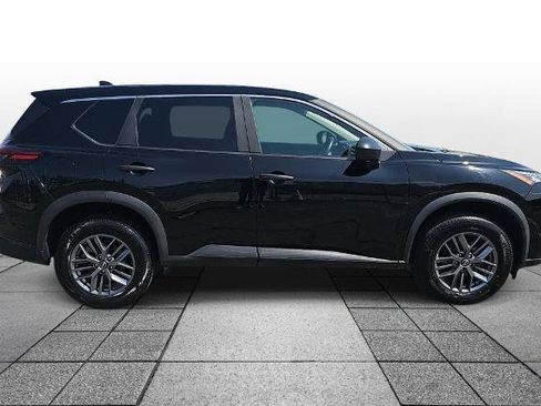 Used 2024 Nissan Rogue S AWD/4WD image 4