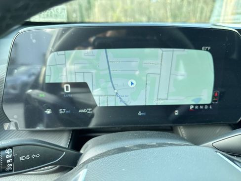 New 2026 Chevrolet Equinox LT image 21