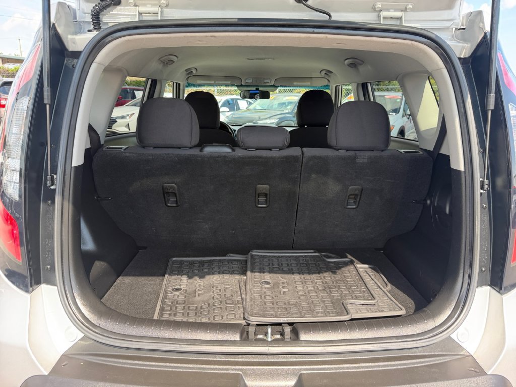 Used 2016 Kia Soul FWD image 14