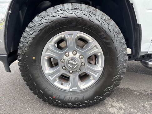 Used 2024 RAM 2500 Big Horn w/ Off Road Package AWD/4WD image 14