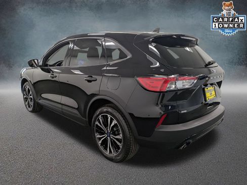 Used 2022 Ford Escape SE w/ SE Sport Appearance Package AWD/4WD image 6