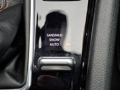 Used 2022 Jeep Compass Limited w/ Sun and Sound Group AWD/4WD image 22
