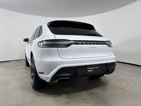 New 2026 Porsche Macan image 20
