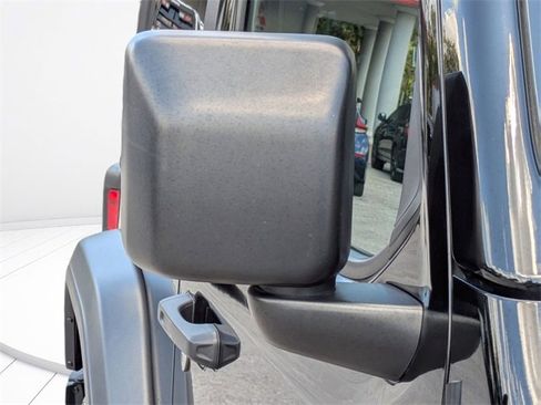 Used 2020 Jeep Wrangler Sport image 12