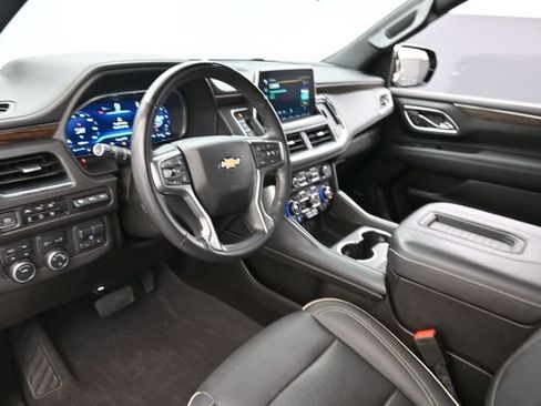 Used 2023 Chevrolet Tahoe Premier w/ Premium Package AWD/4WD image 11