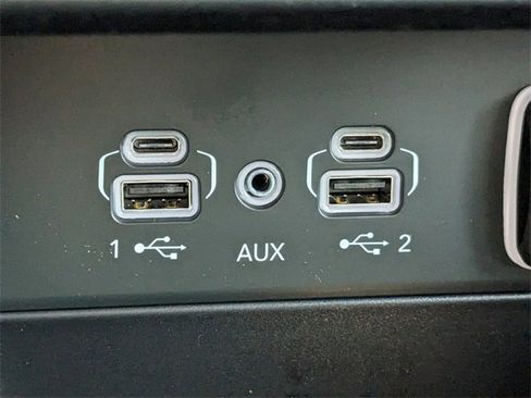 New 2025 Jeep Grand Cherokee L Laredo image 22