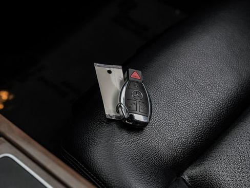 Used 2013 Mercedes-Benz E 350 4MATIC Sedan w/ Premium 1 Pkg image 64