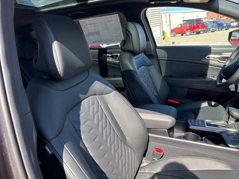 New 2026 Kia Sportage X-Line w/ X-Line Technology Package image 16