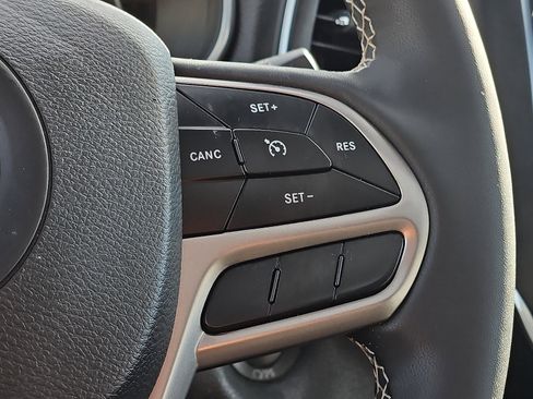 Used 2021 Jeep Cherokee Latitude Lux 80th Anniv w/ Quick Order Package 26U 80TH image 22