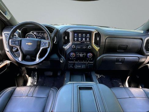 Used 2022 Chevrolet Silverado 1500 High Country AWD/4WD image 16