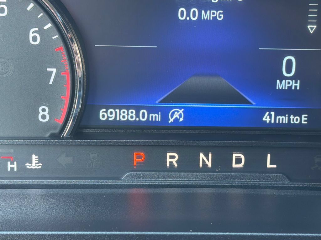 Used 2023 Ford Explorer XLT w/ Equipment Group 202A AWD/4WD image 16