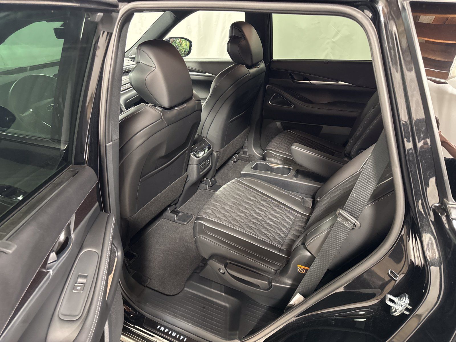 Certified 2026 INFINITI QX60 Autograph w/ Dark Cargo Package AWD/4WD image 5