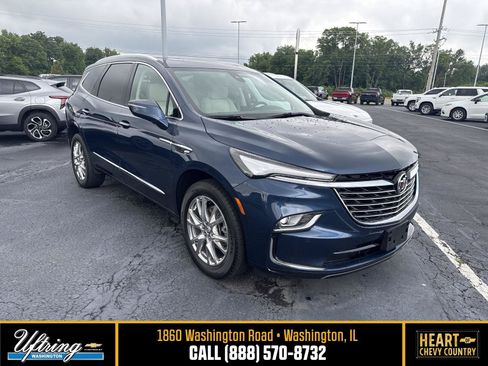 Used 2023 Buick Enclave Essence w/ Experience Buick Package FWD image 1