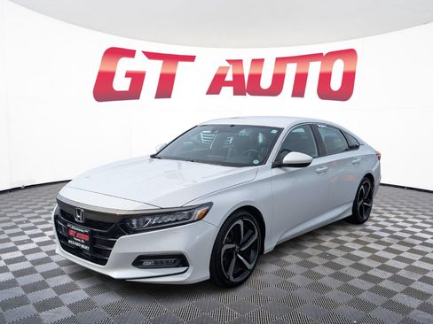 Used 2018 Honda Accord Sport image 2