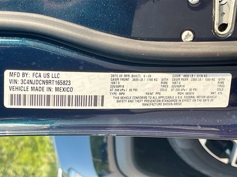 Used 2024 Jeep Compass Limited image 30