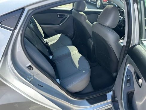 Used 2012 Hyundai Elantra Limited FWD image 11