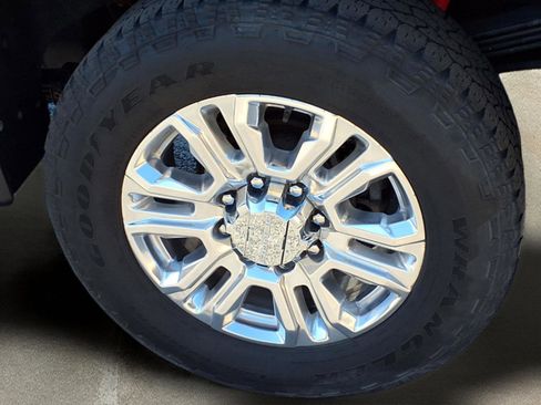 Used 2021 GMC Sierra 2500 Denali w/ Denali Ultimate Package image 33