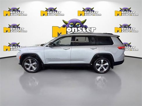 Used 2022 Jeep Grand Cherokee L Limited w/ Luxury Tech Group II image 7
