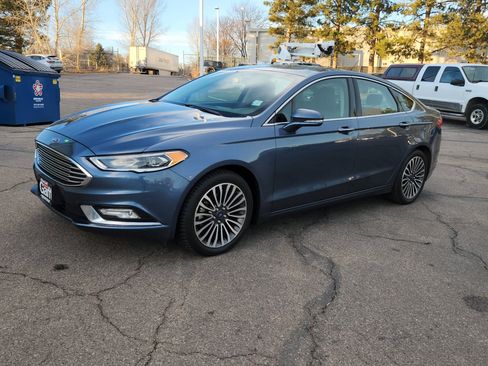 Used 2018 Ford Fusion Titanium image 3