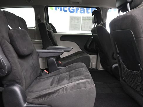 Used 2014 Dodge Grand Caravan SXT FWD image 10