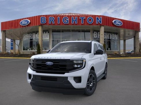 Used 2026 Ford Expedition Active AWD/4WD image 4