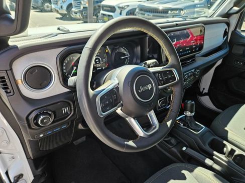 Used 2024 Jeep Wrangler Unlimited Sahara AWD/4WD image 24