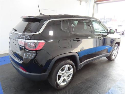 Used 2023 Jeep Compass Sport AWD/4WD image 14