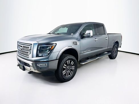 Used 2023 Nissan Titan Platinum Reserve w/ Moonroof Package image 3
