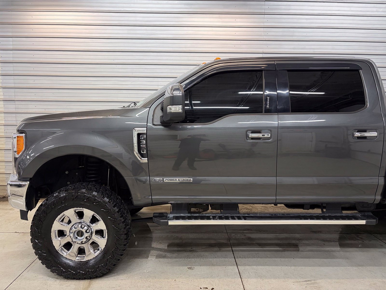 Used 2018 Ford F350 Lariat w/ Lariat Ultimate Package AWD/4WD image 3