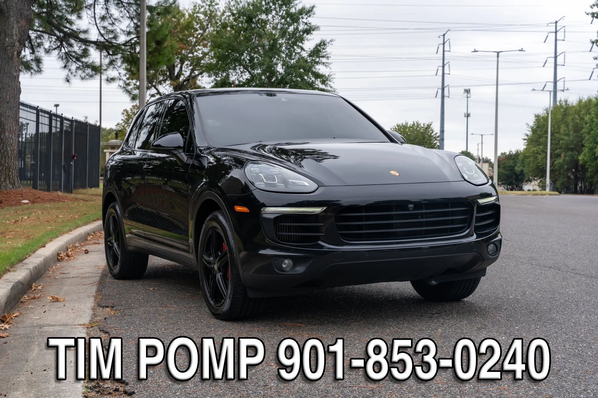 Used 2018 Porsche Cayenne S w/ Premium Package Plus AWD/4WD image 3