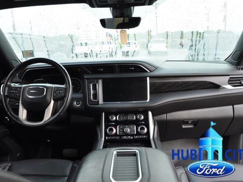 Used 2021 GMC Yukon Denali w/ Denali Ultimate Package AWD/4WD image 18