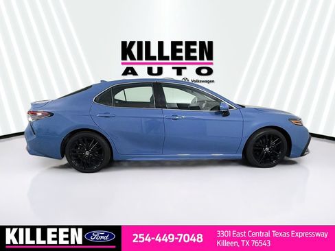 Used 2024 Toyota Camry XSE FWD image 10