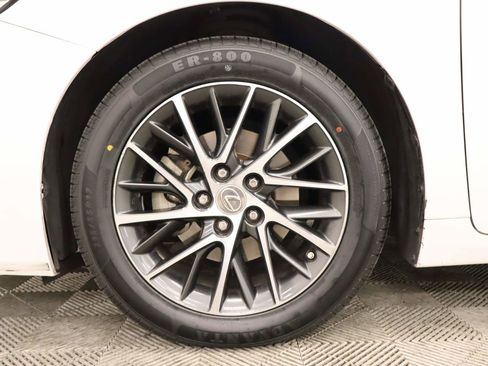 Used 2017 Lexus ES 350 w/ Navigation System Package image 6