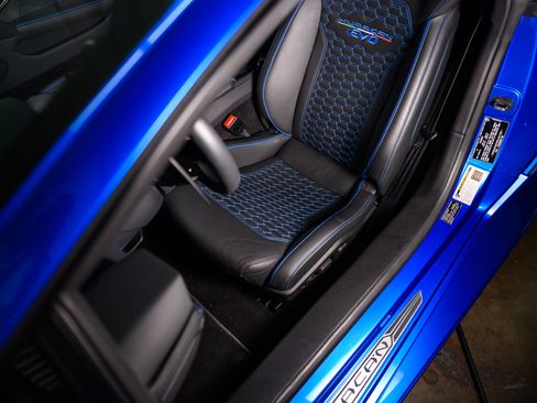 Used 2023 Lamborghini Huracan EVO image 42