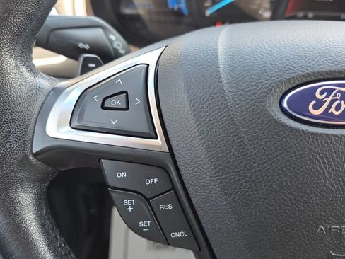 Used 2017 Ford Edge SEL w/ Equipment Group 201A AWD/4WD image 27