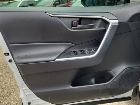 Used 2024 Toyota RAV4 LE image 10