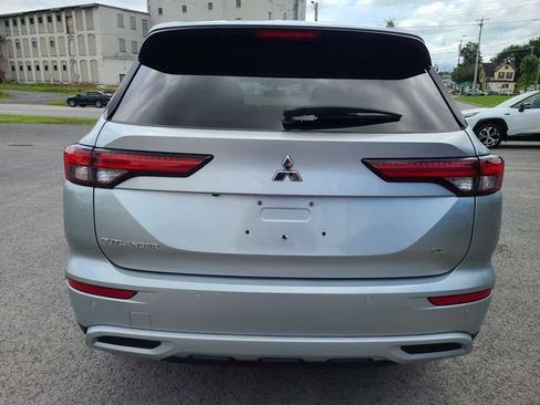 Used 2022 Mitsubishi Outlander SE FWD image 8