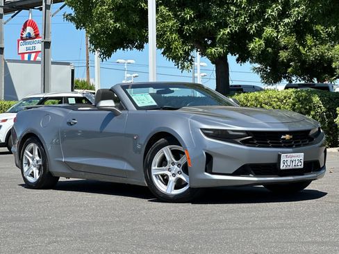 Used 2023 Chevrolet Camaro LT RWD image 2