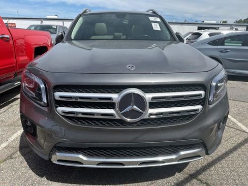 Used 2021 Mercedes-Benz GLB 250 4MATIC w/ Premium Package image 1