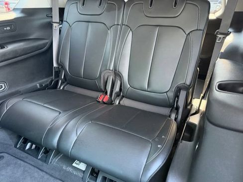 Used 2021 Jeep Grand Cherokee L Limited RWD image 16