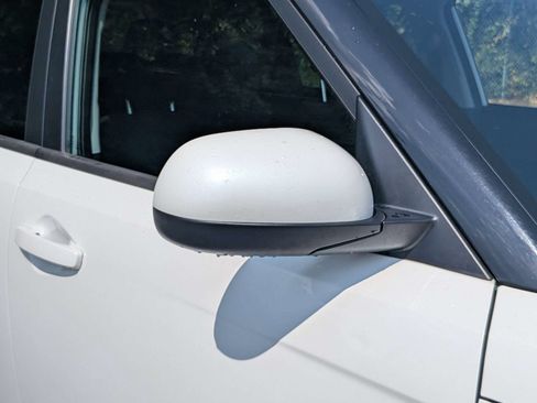 Used 2024 Kia Soul LX w/ Option Group 015 FWD image 11