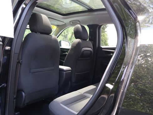 Used 2024 Chevrolet TrailBlazer LT w/ Convenience Package AWD/4WD image 48