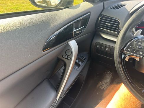Used 2023 Mitsubishi Eclipse Cross SEL image 19