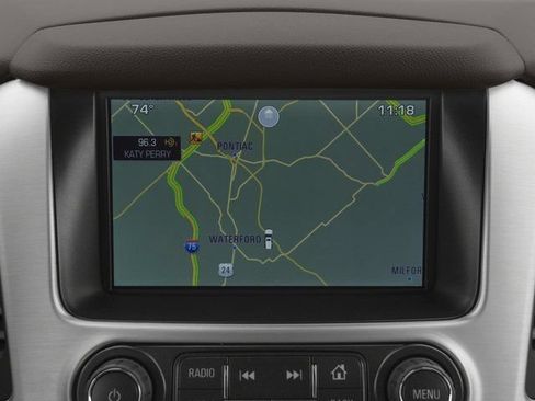 Used 2017 GMC Yukon XL SLT w/ Premium Edition RWD image 24