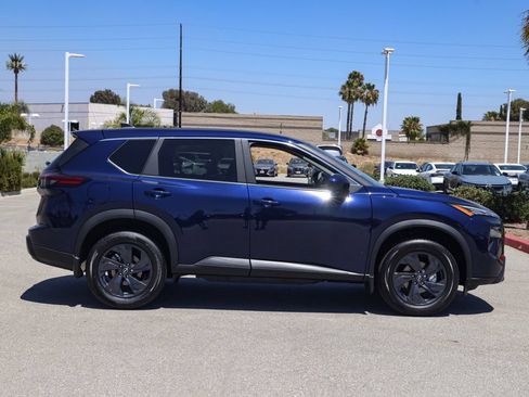 New 2026 Nissan Rogue SV FWD image 3