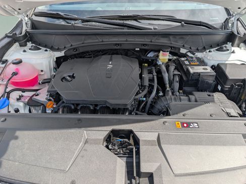 Used 2025 Hyundai Santa Cruz SE AWD/4WD image 21