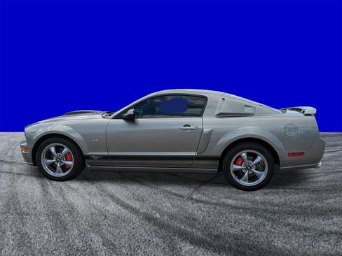 Used 2009 Ford Mustang GT Premium image 7